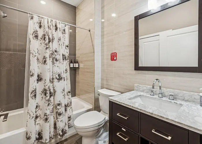 Stay At Luna On Callowhill